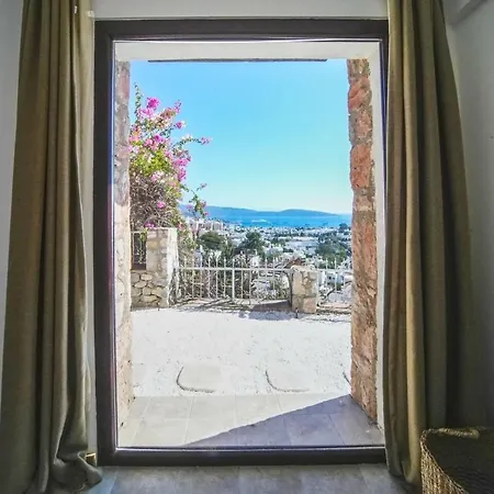 Stunning In With Jacuzzi Αλικαρνασσός