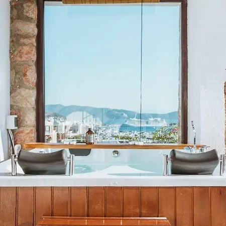 Stunning In With Jacuzzi Bodrum