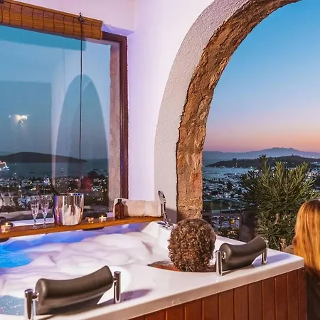 Stunning In With Jacuzzi Hotel
